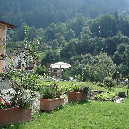 Hotel Pedretti Бранци Экстерьер фото