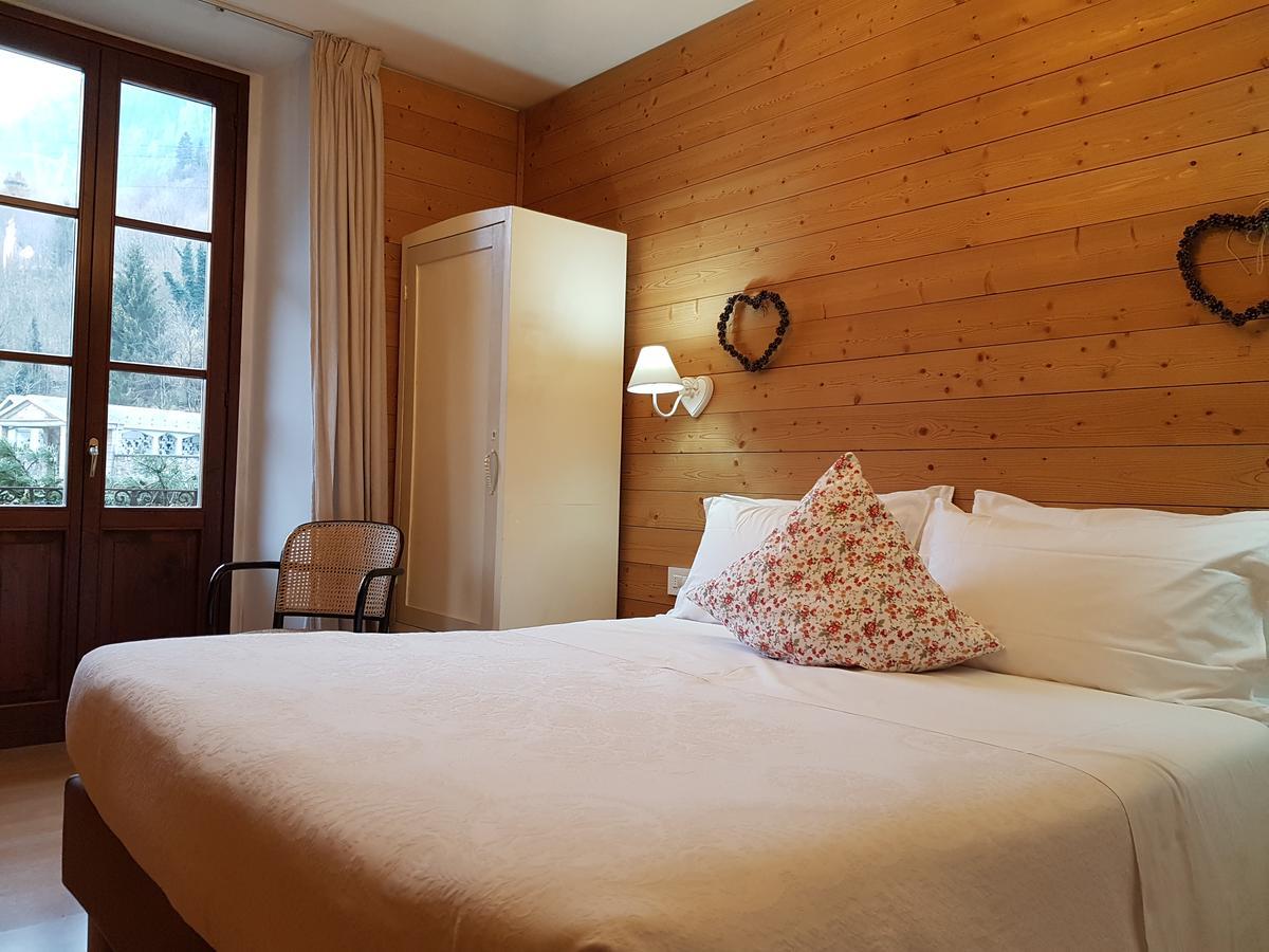 Hotel Pedretti Бранци Экстерьер фото